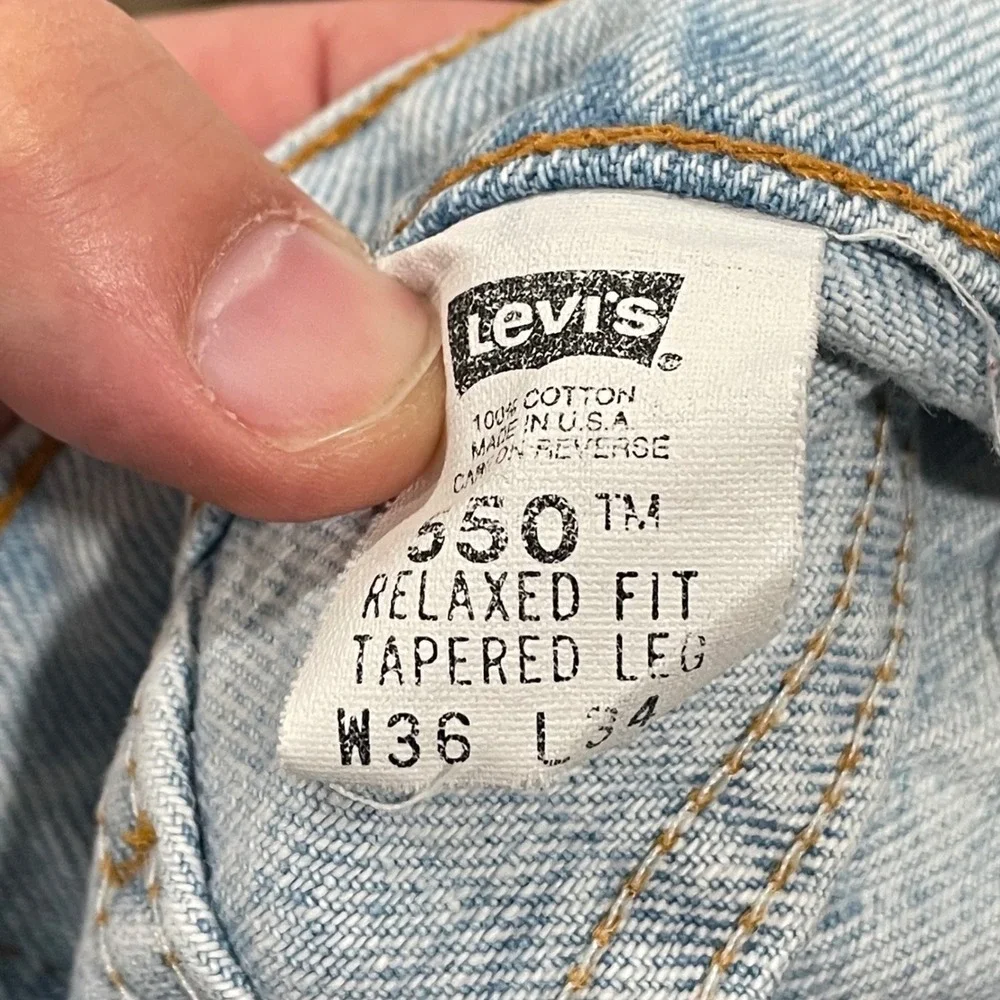 Vintage Levis 550 Relaxed Fit Tapered Leg Jeans Light Wash Made in USA 36xCut 25